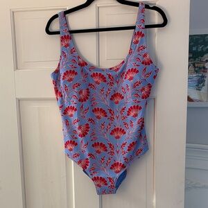 NWT Women’s Vineyard Vines Scoop one piece Swimsuit Size L